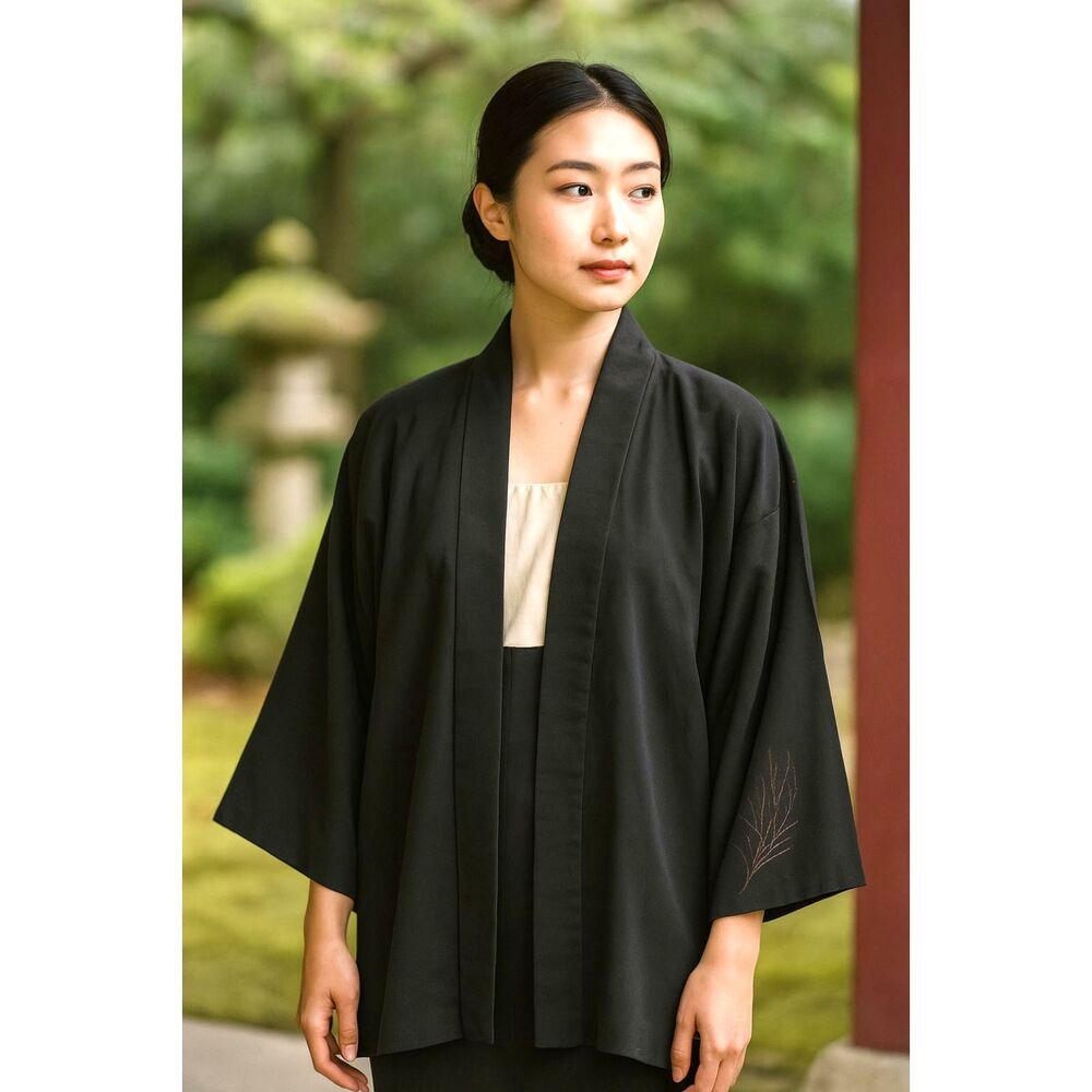 Vintage Japanese Gray Silk Floral Kimono Top Jacket Robe Women's Size Medium